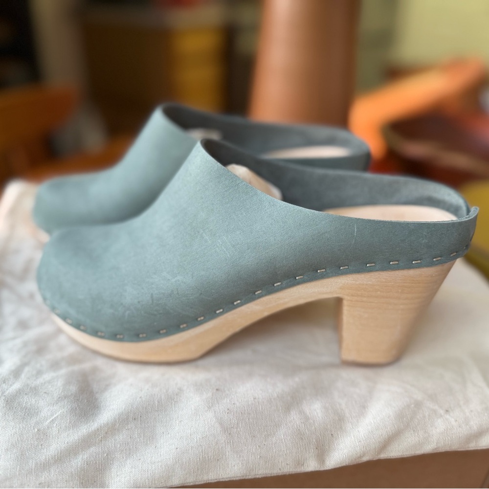 Bryr Clogs Chloe High Heel Agave Nubuck Size 7 / 37 Excellent Condition